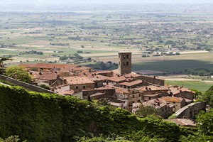 Leiebil Cortona